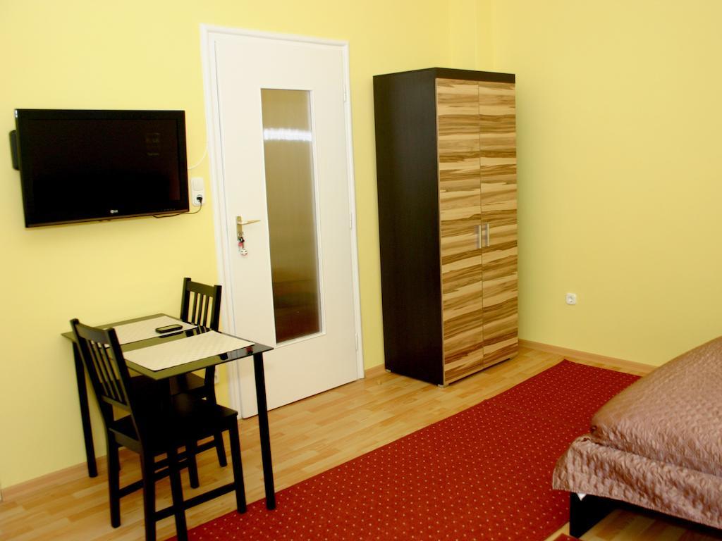Arriva Balcony Studio Budapest Bagian luar foto